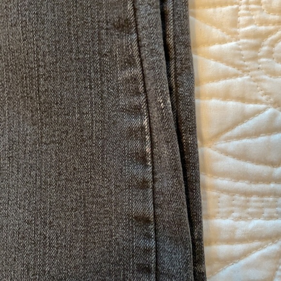 Chico’s Platinum Faded Black Denim Jeans Size 8 SHORT - Picture 8 of 9